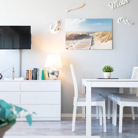 App 779 - Strandlage Apartment Sierksdorf
